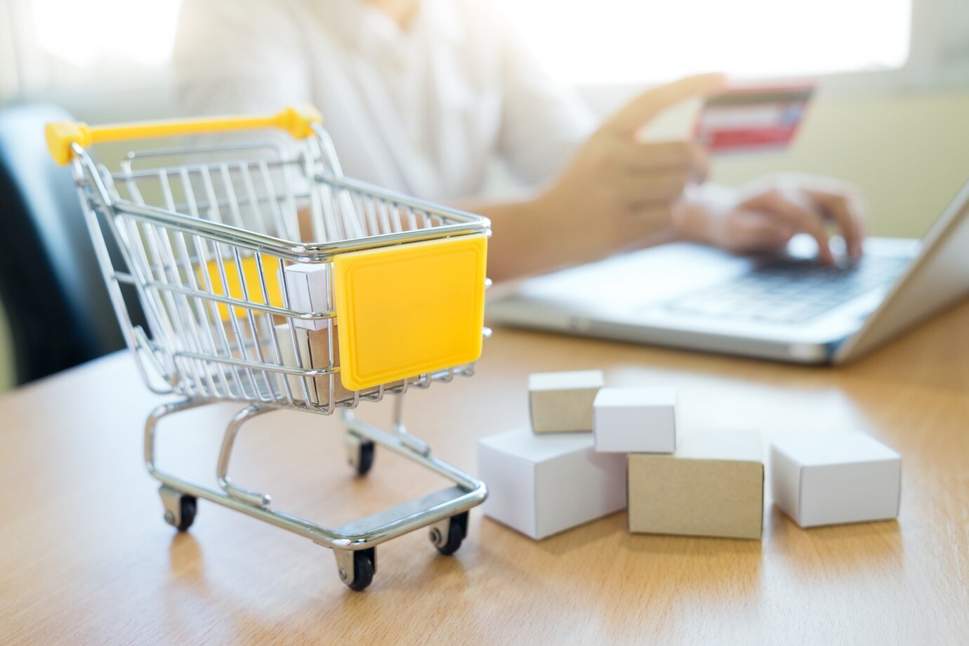 business-shopping-online-concept_1421-6.jpg